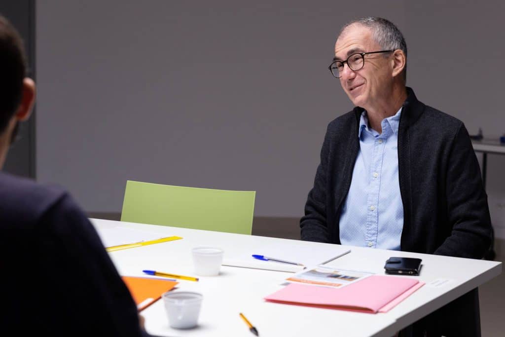 un membre du jury d'un concours de l'innovation