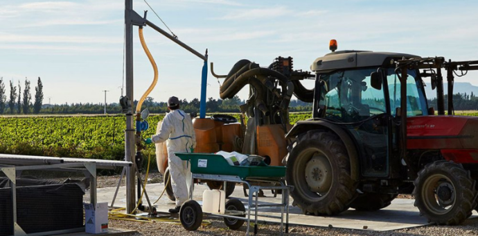 Une aire de lavage Solhead installée chez un agriculteur